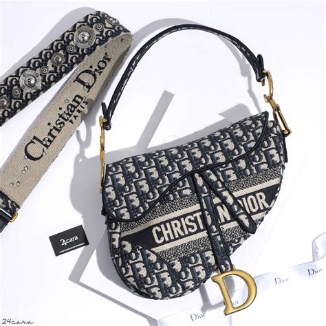 christian dior marca|christian dior embroidery bags.